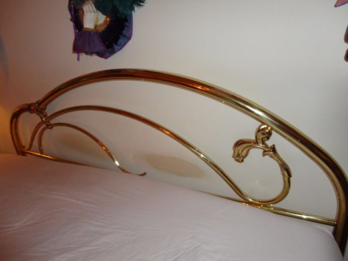 Elegant brass bed headboard tempurpedic bed