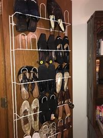 Ladies shoes; size 9