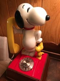 Snoopy rotary phone