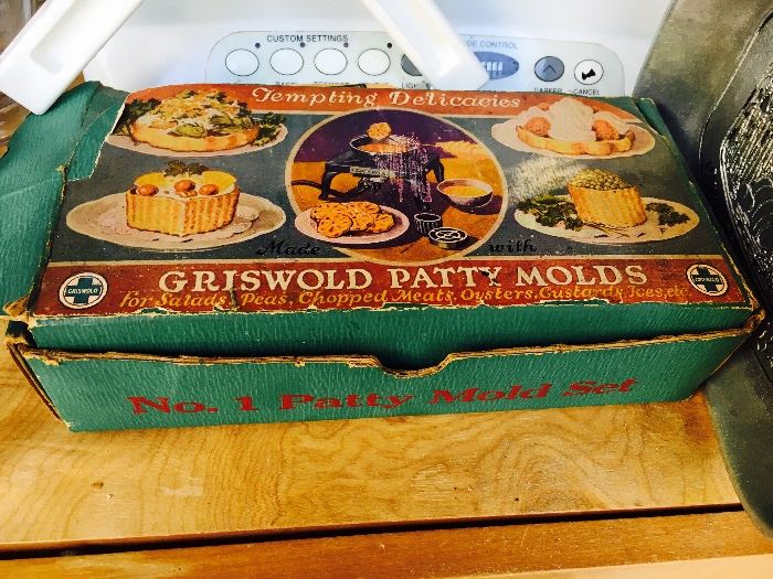 Griswold Patty Mold