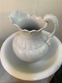 Bowl and pitcher 
