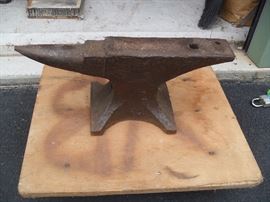 Blacksmith Anvil - 70 +/- Pounds - No Markings