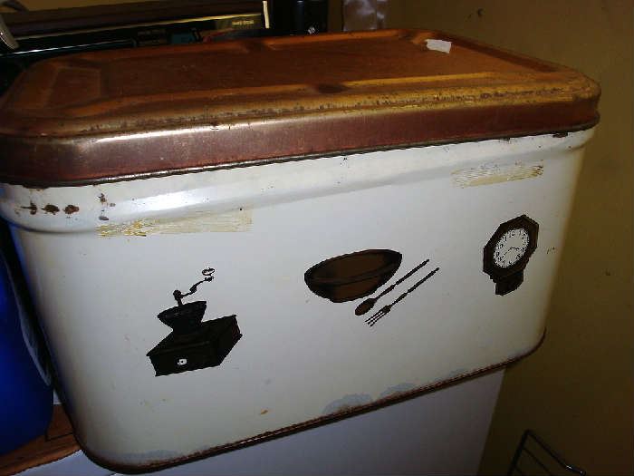 Tin storage box