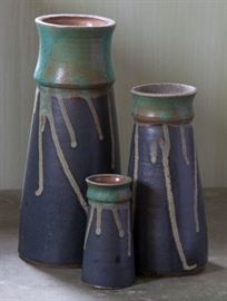 Set of vases.