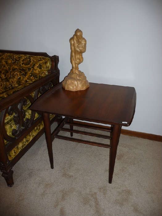 WOOD END TABLE, STATUE