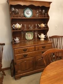 Maple China Hutch