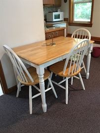 Oak & White Dining Table & Chairs