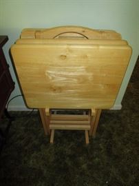 Wooden folding tray set