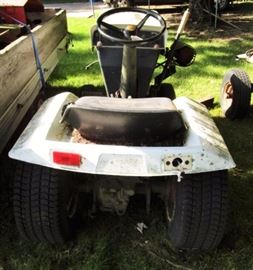 Bolen lawn tractor\