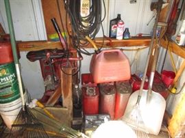 Jerry military gas cans, 2 USMC