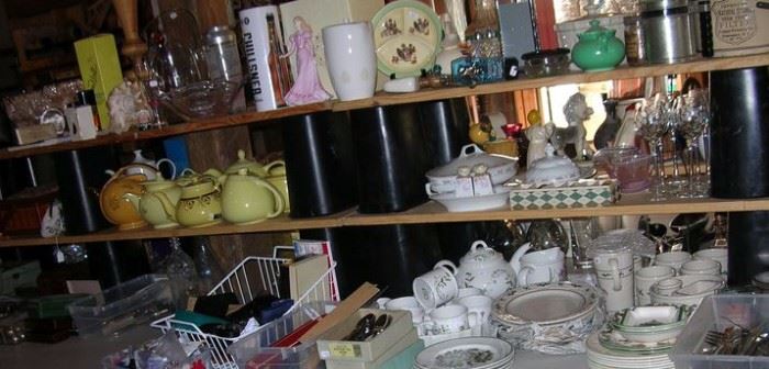 Teapots, vintage fragrance, figurines