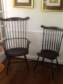 Thomas Henry, handmade Windsor chairs in black. 4 chairs plus 2 arm chairs. One of each pictured here. 