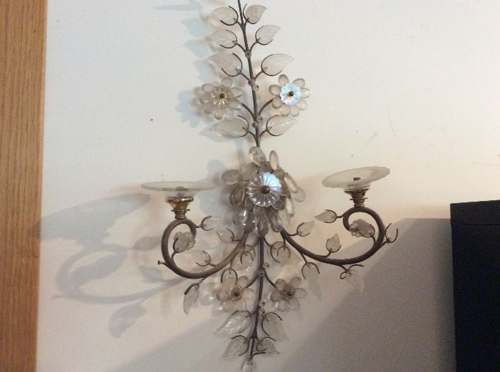 VICTORIAN GLASS WALL CANDLE HOLDER