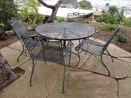 Vintage Woodard 5-piece cast iron patio set