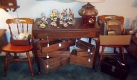 Capodimonte-Beautiful Flip-Top Table-Antique Crates
