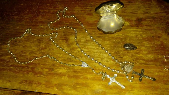 STERLING SILVER ROSARY & CASE