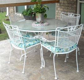 Very nice Meadowcraft patio set