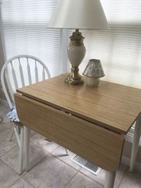 Sweet drop leaf table with 2 chairs