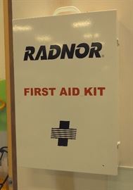 Radnor Wall Mount First Aid Kit And Contents