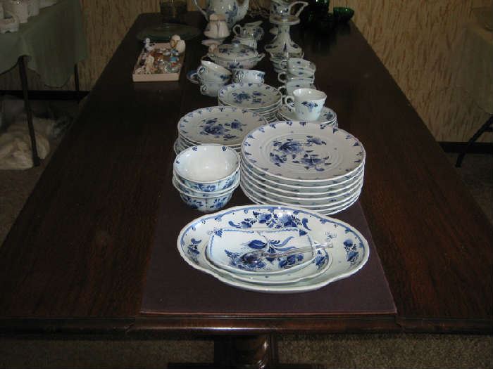 delft dishes from Holland