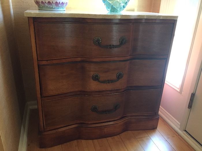3-drawer dresser with stone top