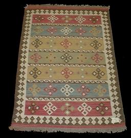 Kilim flat weave rug