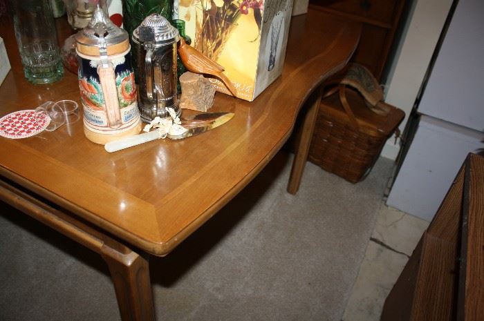 End of Thomasville dining room table (note the curve)