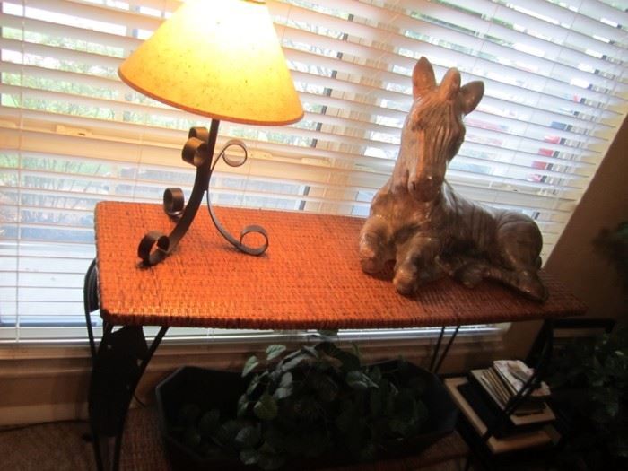 WICKER SOFA TABLE AND LAMP