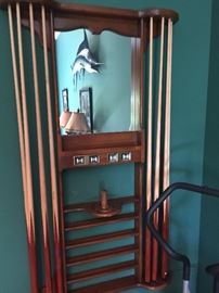 pool cues & rack