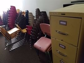 chairs that stack and are light weight