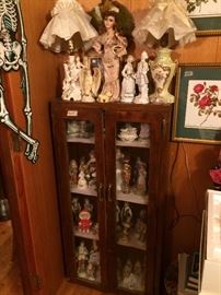 Collectible Figurines, Vintage Lamps, 
