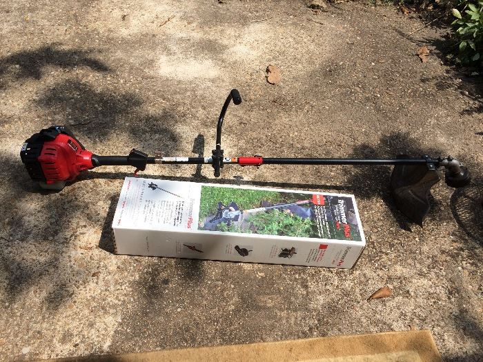 Almost New Troybilt Weedeater New in Box Brush Cutting Attachment
