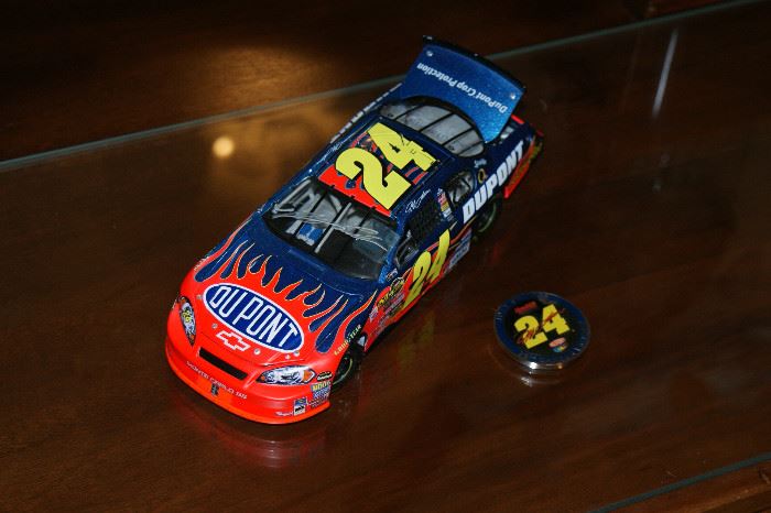 Autographed Jeff Gordon model car with coin commemorating 75th career victory – July 9, 2006