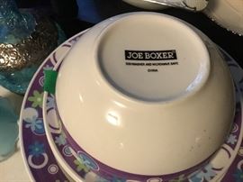 Joe Boxer dish set