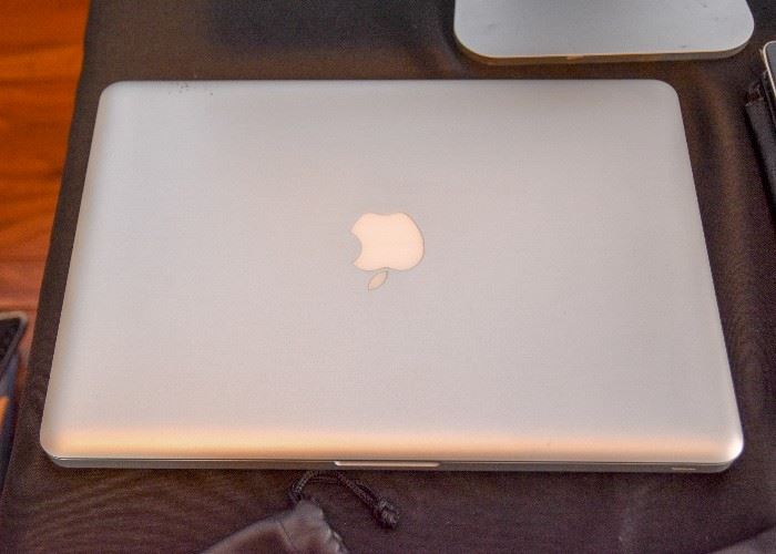 Apple Macbook Pro Laptop Computer