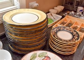Dishes / Dinnerware