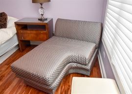 Contemporary Chaise Lounge