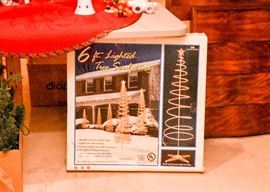 Christmas Decor & Ornaments