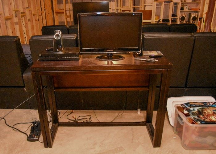 Console Table, Computer Monitor