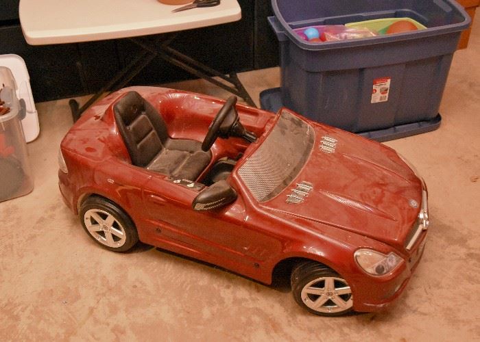 Child's Riding Car Toy