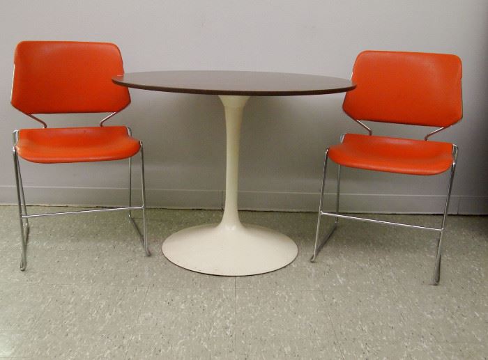 8.25 Knoll Table (36") and Pr. "Matrix Chairs