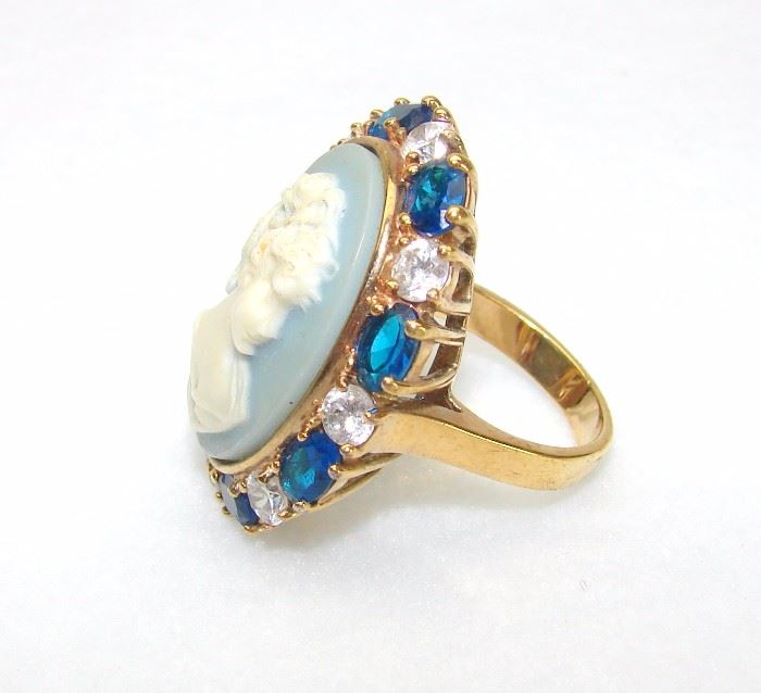 Very large cameo ring with print set jewels
