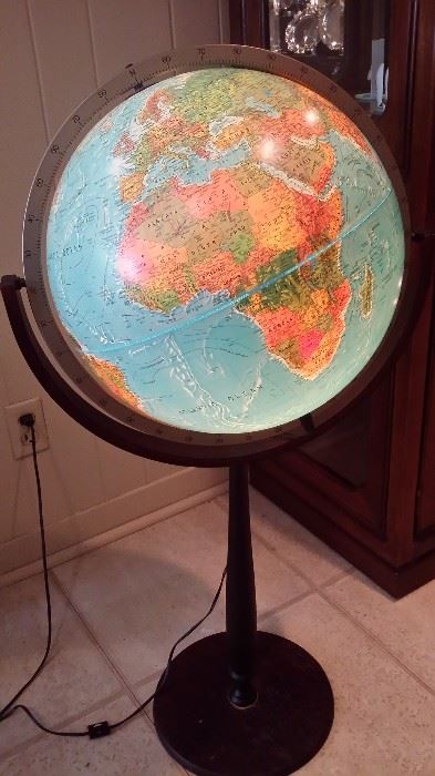 Lighted globe - 1984 edition, Scan Globe A/S, Karl Hrig cartographer