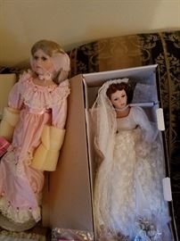 Paradise Galleries & Harlequin dolls