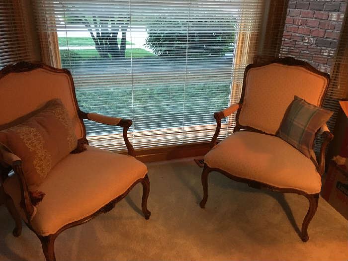 Thomasville peach arm chairs