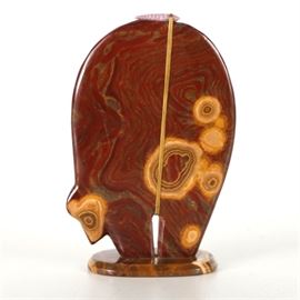 Zuni Native American-Inspired Carved Agate Bear Fetish