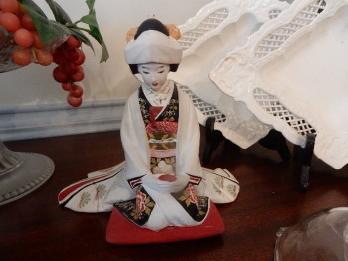 Bisque Figurine - Japanese Shinto Bride