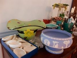 Art Glass Vase, Wedgewood Bowl & Other Decorative