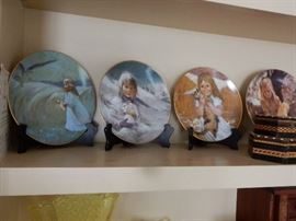 Decorative Collector Plates