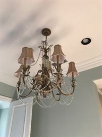 Gilded french chandelier with crystal - Must be licenced to remove